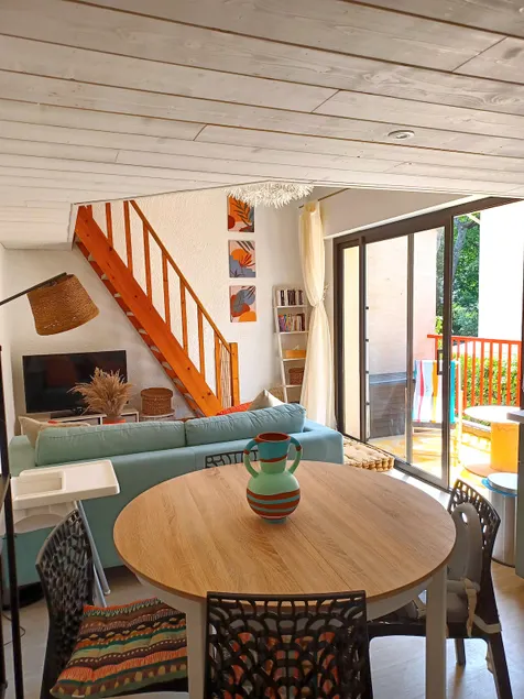 Air-conditioned apartment in the heart of La Palmyre - Image 1
