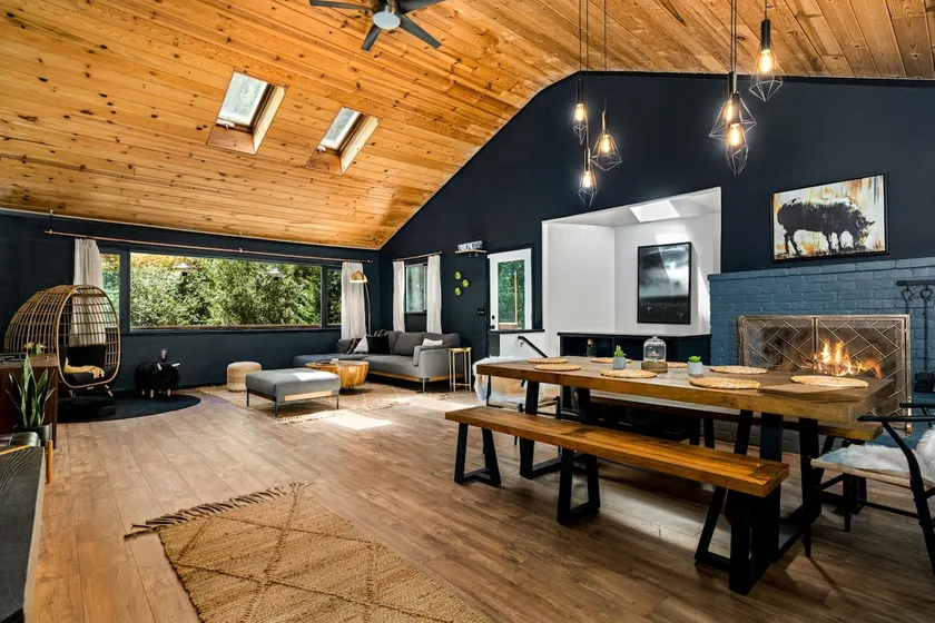 The Black Sheep - Wine Country • Hot Tub • Theater - Image 1