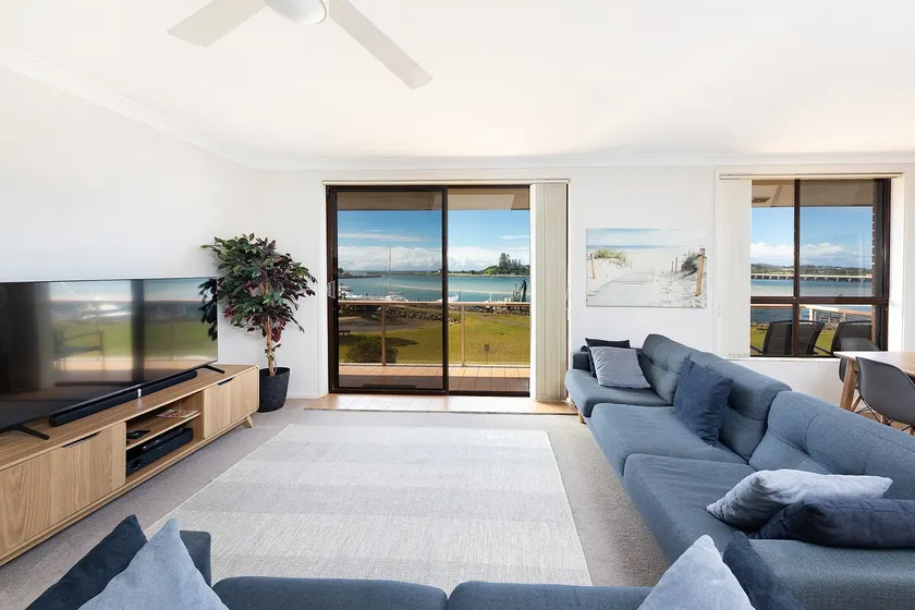 Family Friendly 3 Bed Unit +Spectacular Lake Views - Image 1