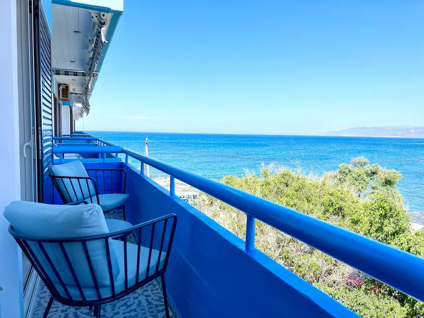 Luxury Apartment! Beach Front! Superb Location! - Image 1