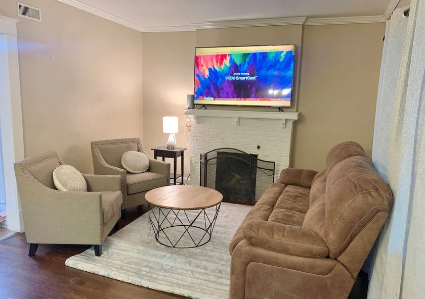 Unique family home - Image 1