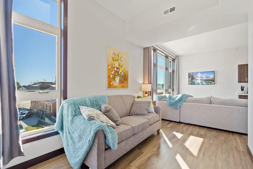 Dyersville Dream Condo #200 - Image 1