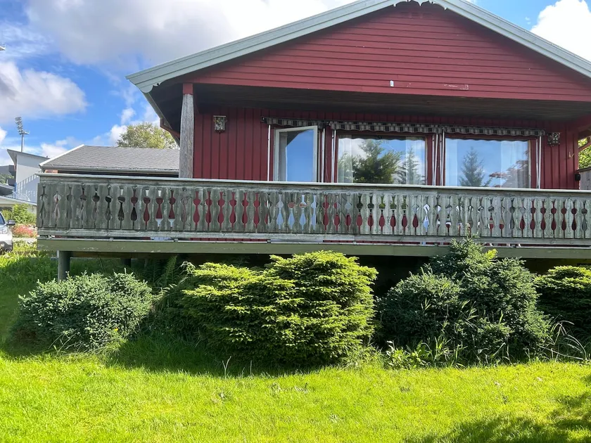 Detached house centrally located in Ulsteinvik - Image 1