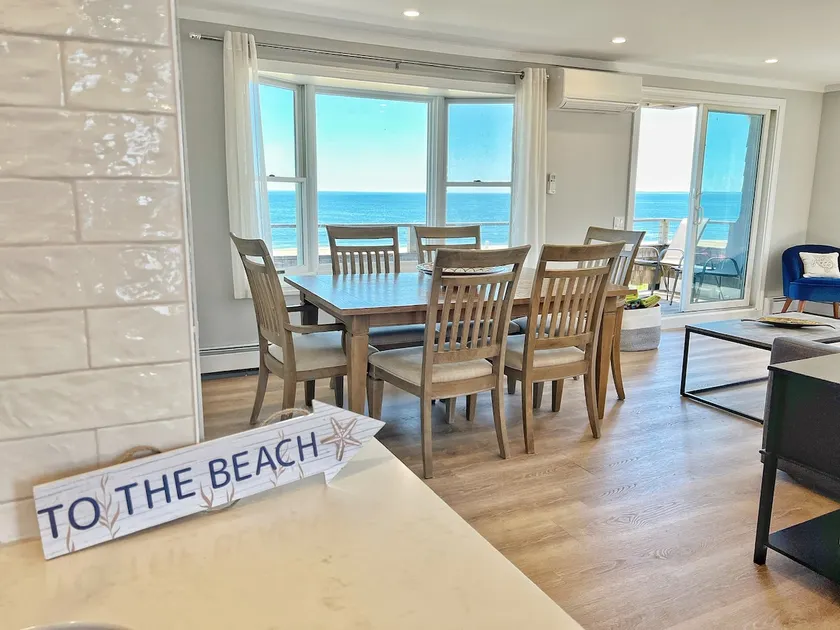 Plum Island Beachhead: Beachfront & Views! Condo - Image 1