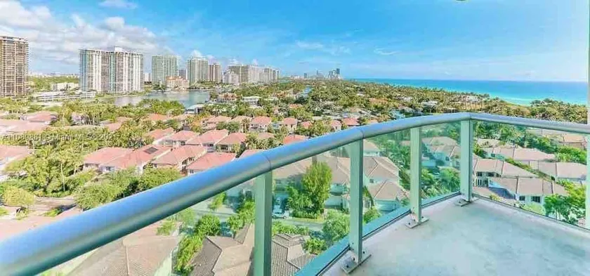 Breathtaking ocean view! 15th floor - Image 1