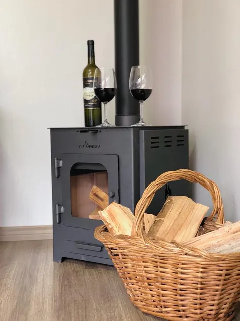 “Casa 21,” cozy with an indoor fireplace! - Image 1