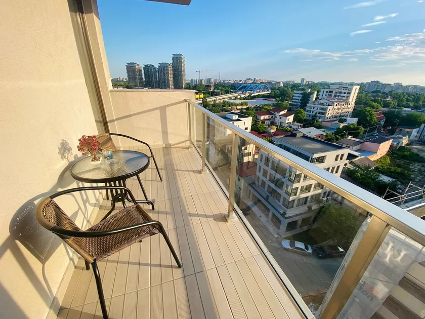 SOHO Apartment - City View with Rooftop Garden - Image 1