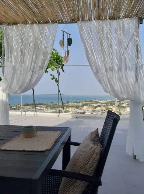 The Serene Veranda with breathtaking views - Image 1