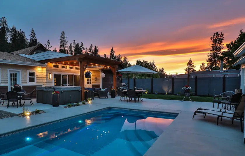 Spacious Urban Cottage with Private Hot tub and Heated Salt Water Pool - Image 1