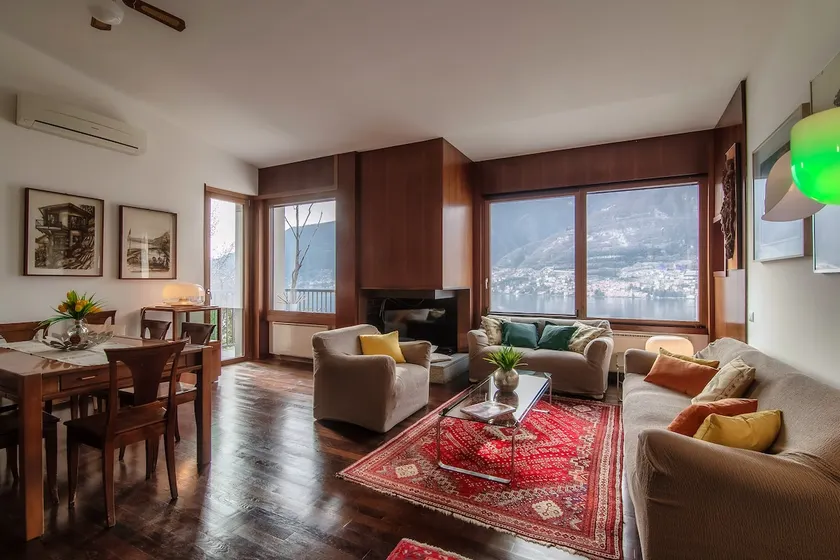 Doctor's House, 5 bedrooms, private parking - Image 1