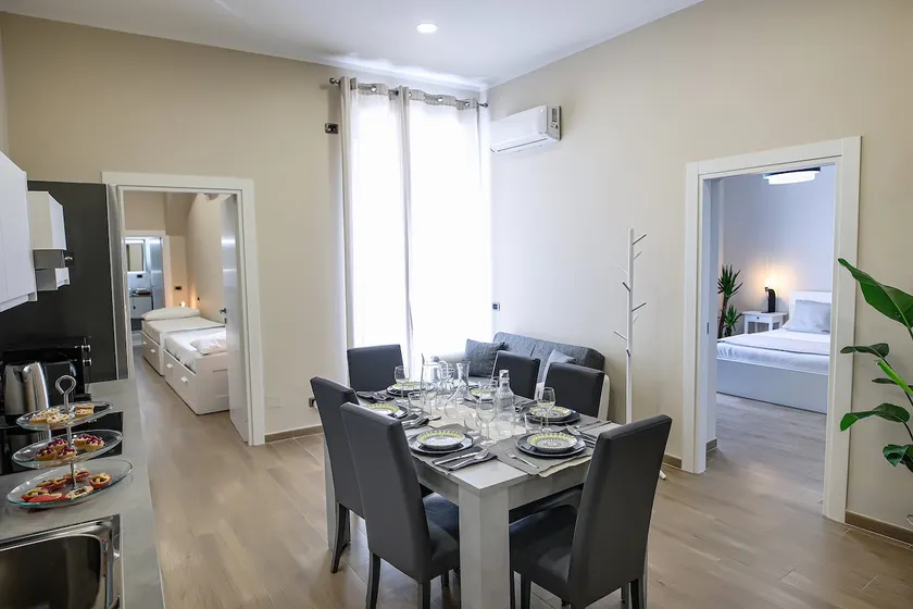 F_Flats Modern Apartment In the Heart of Naples(1) - Image 1