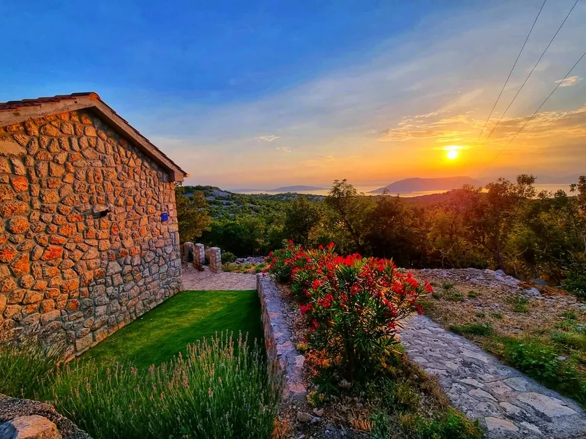 Relaxing Historic House on the Adriatic coast - Image 1