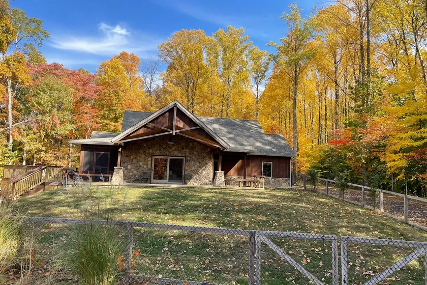 Hidden Retreat on 30 Wooded Acres 5 Miles to Town - Image 1