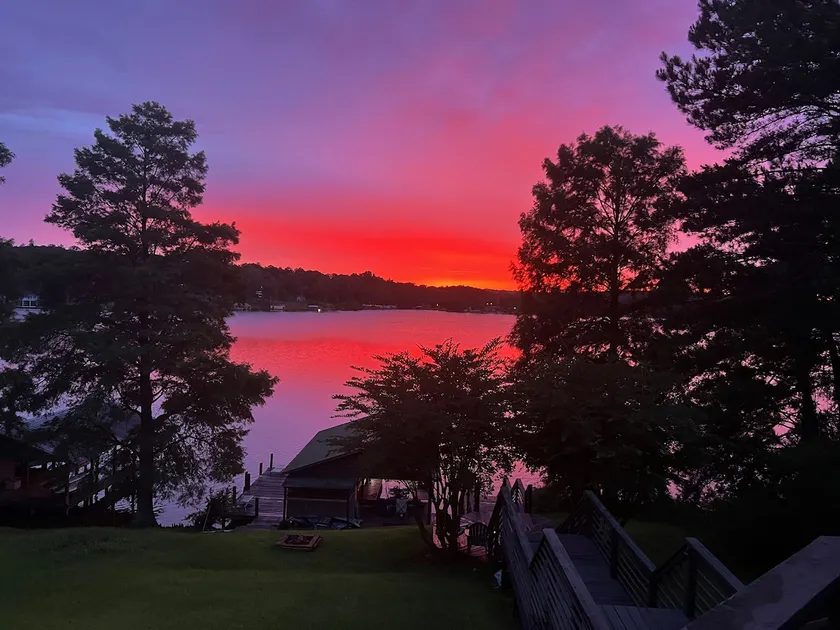 Gantt Wait - Your lake paradise is waiting! - Image 1