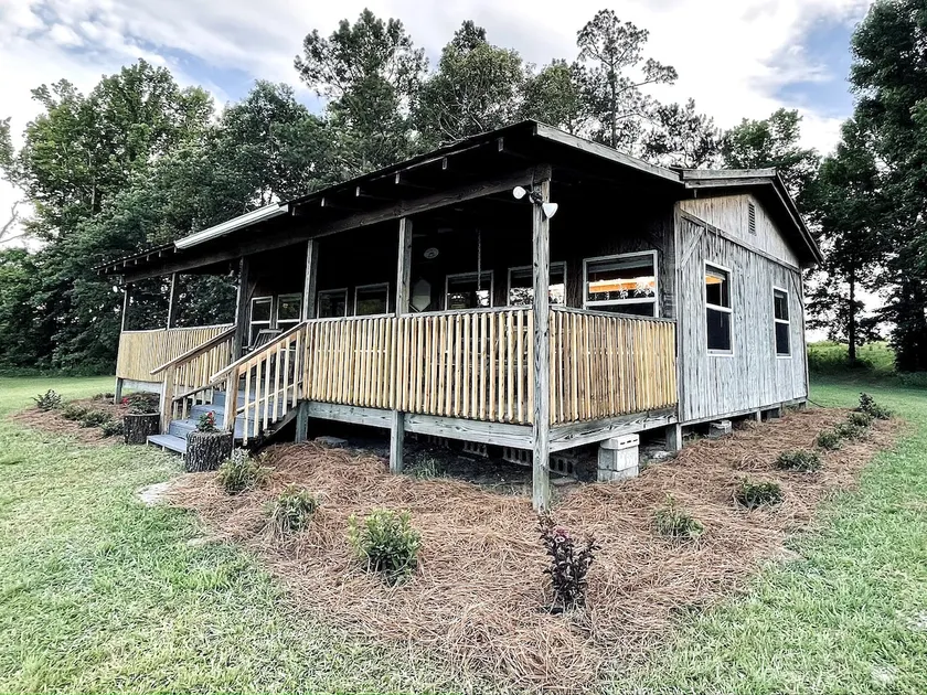 Farm Stay in Cabin on the Pond - Image 1