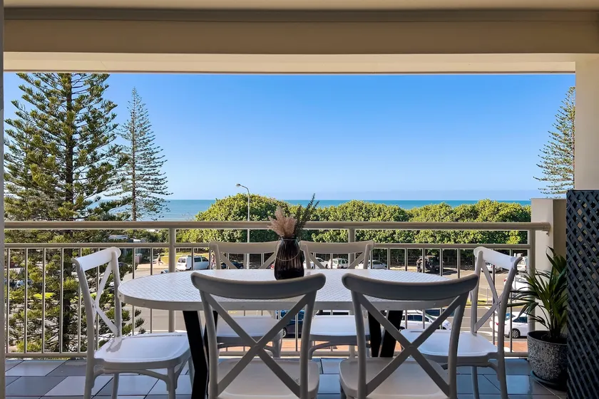 Alex Beach Front Nest - Image 1