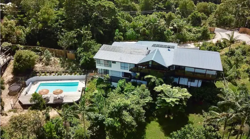 Coral villa - Image 1