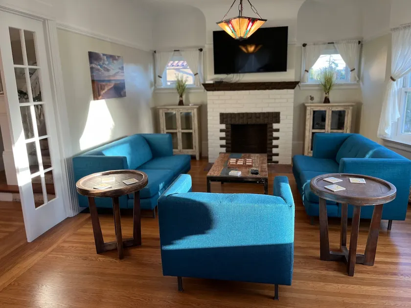 “Alameda Island Revival”- Quality & Class - Image 1