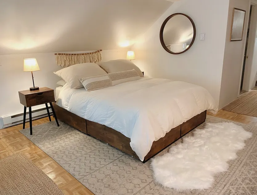 Lily's Loft; Charming one bedroom studio - Image 1