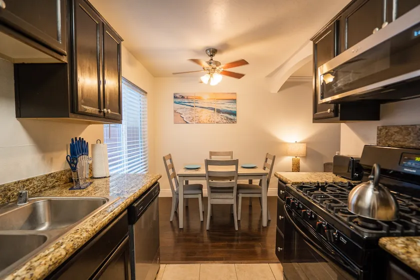 2BR Condo 5 Min Drive to Beach | Free Parking - Image 1