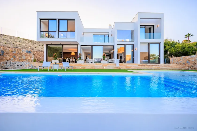 Villa Martin Stone- Las Colinas Golf Country - Image 1