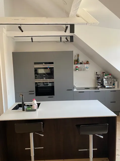 Beautiful bright apartment close to the harbor Free parking. - Image 1