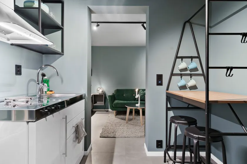Lovely small luxury apartment with free parking - Image 1