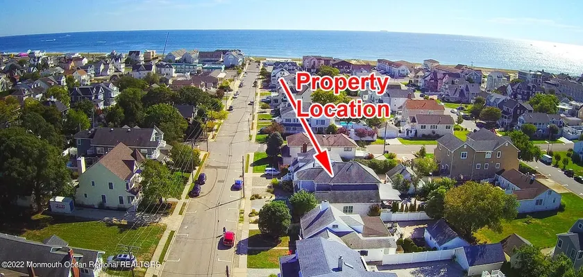 2 short blocks  to the beach. FULLY RENOVATED HOUSE  WITH NEW HOT TUB. - Image 1