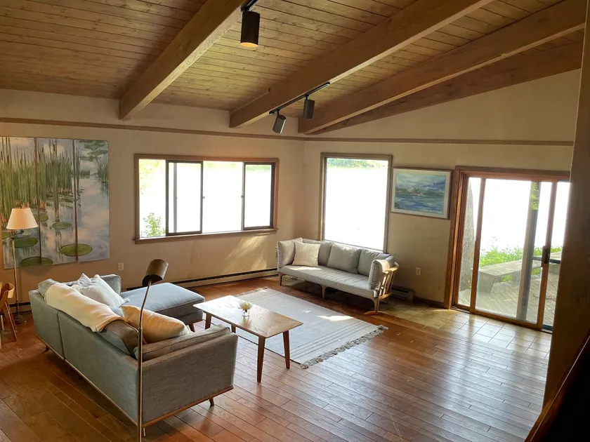 Grindstone Island Cottage in Private Bay - Image 1