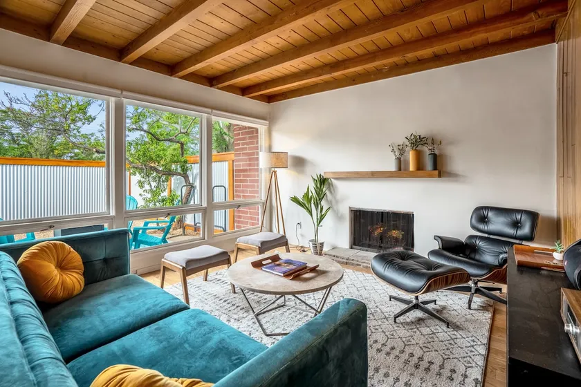 Unique Midcentury Modern home in central Santa Fe - Image 1