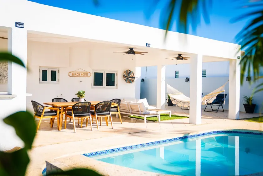Ocean Breeze with private Pool and Beach walk - Pet Fríendly - Image 1
