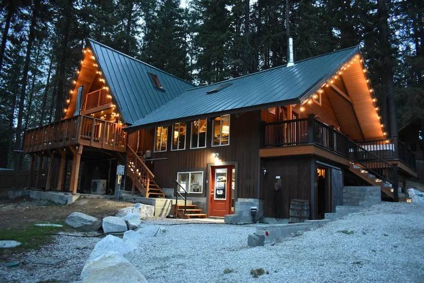 Primitive Park Lodge 4Bd+Loft 2Bath Dogs Stay Free - Image 1