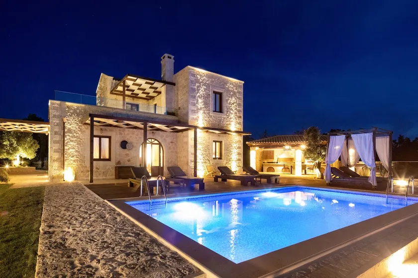 Stunning Views Stone Villa | Stoneville - Image 1