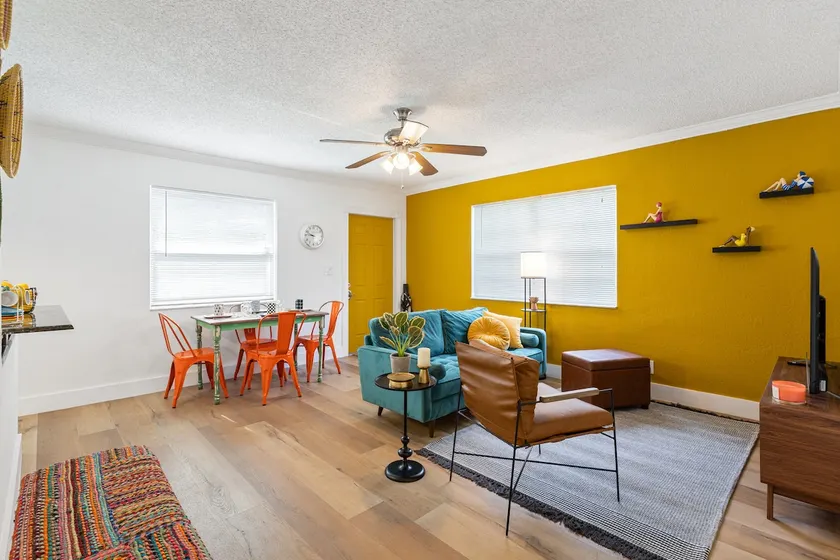 Modern Stay Condo- 2 bed 1 bath Near Riverwalk - Image 1