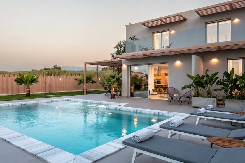 The PAUSE <Villa by the Sea with heated Pool > - Image 1