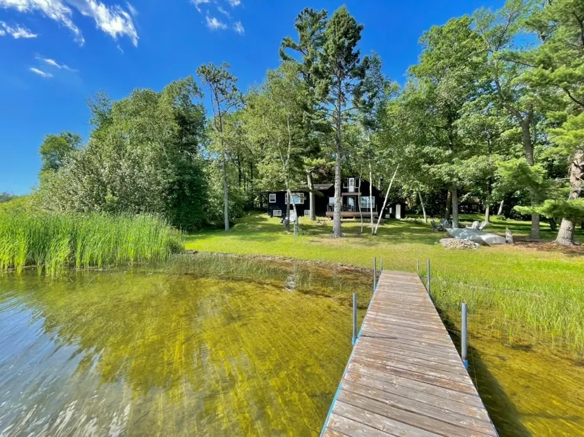 Lakefront Cabin with tons of trails! - Image 1
