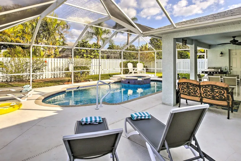 Sun-Dappled Cape Coral Oasis, 5 Mi to Beach! - Image 1