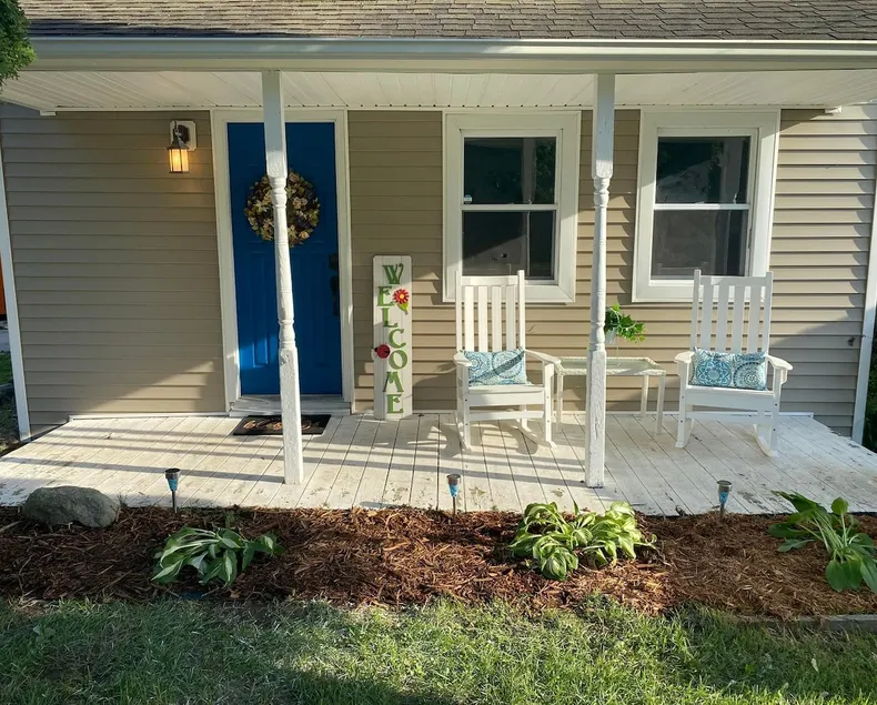 Coziness Overload- Cedar Cottage in Otter Lake. - Image 1
