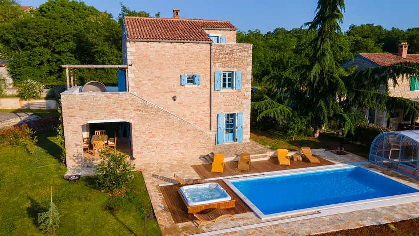 Julijud, heated pool, jacuzzi, DOME and sauna - Image 1