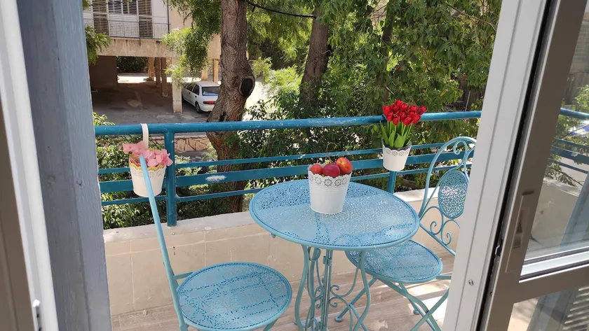 Lovely studio with balcony - Image 1