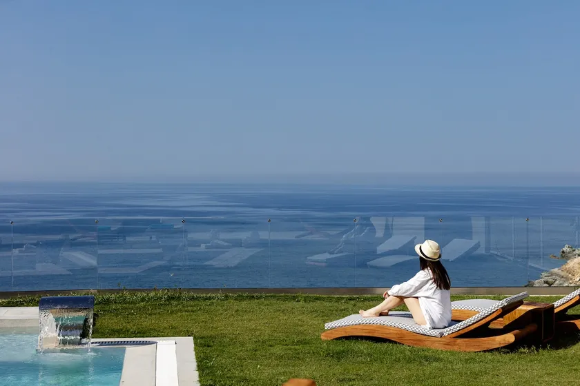 Hillside luxury villa overlooking & walking distance to Ligaria beach - Image 1
