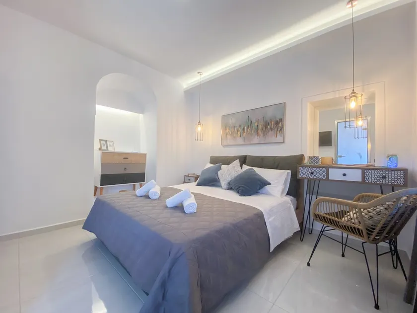 Camara Luxury Suite - Image 1