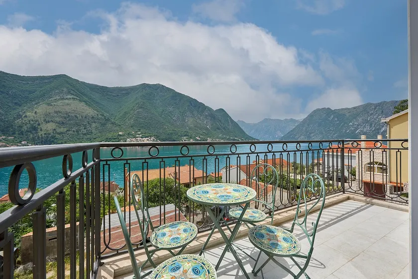 Panoramic 2 Bedroom Apartment with Pool in Dobrota - Image 1