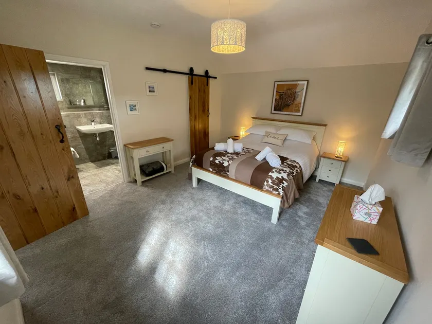 Sunnyside Barn - Image 1