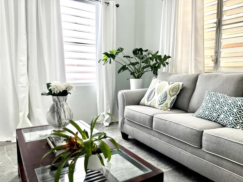 IN GOOD COMPANY-Gorgeous downtown historic cottage - Image 1