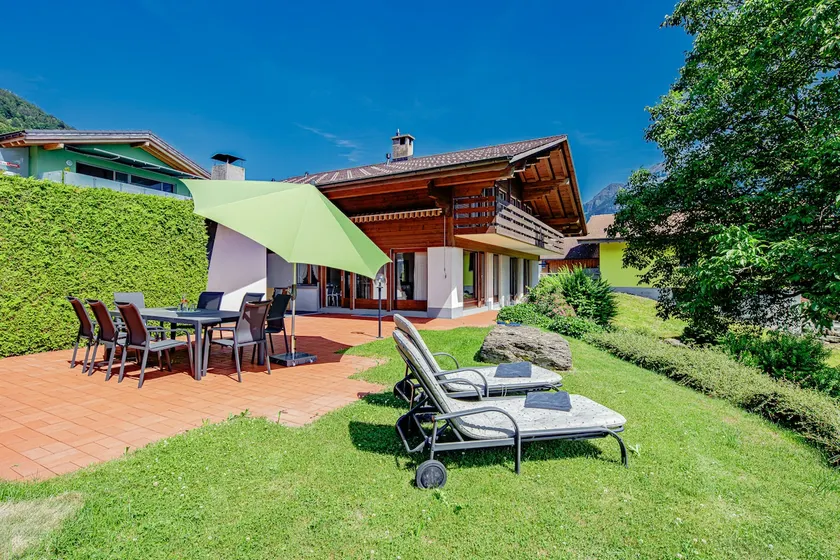 Spacious Luxury Villa with Magnificant views, 5 min walk to the lake - Image 1
