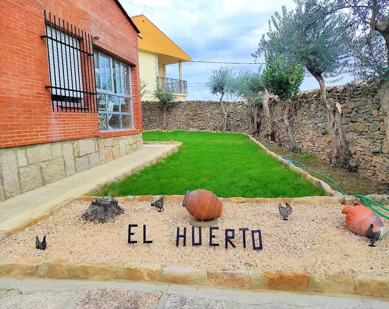El huerto, 120m2 villa with a large garden - Image 1