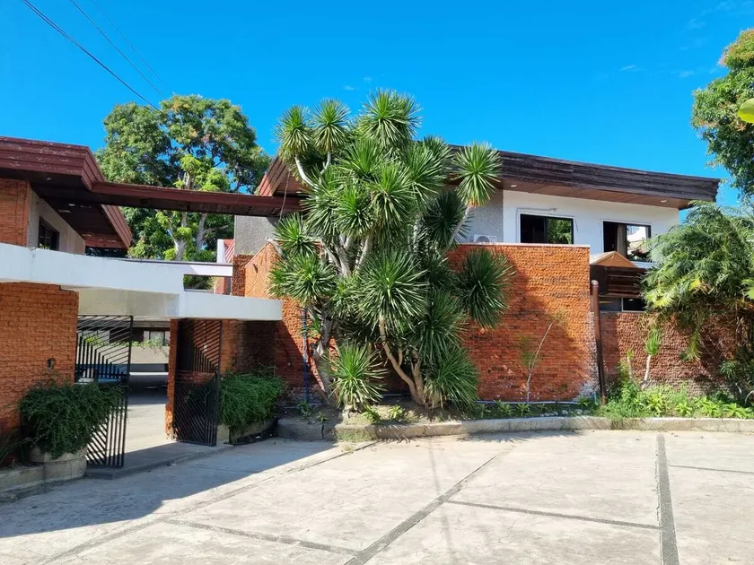 Villa Corazon with Pool and Large Outdoor Area - Image 1