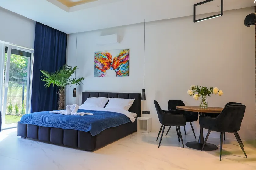 JACUZZI MOONLIGHT APARTMENT - Image 1