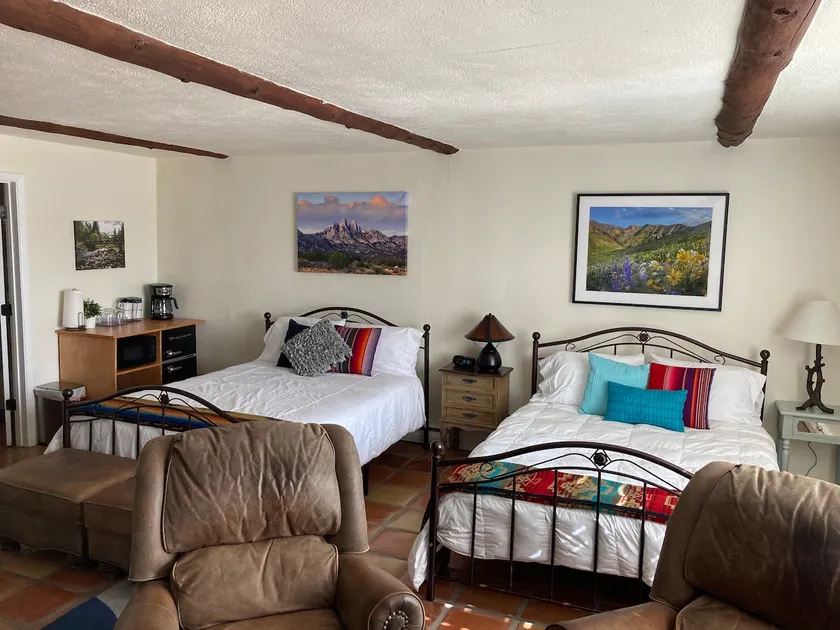 Turquoise Skies - Guest Suite - Image 1